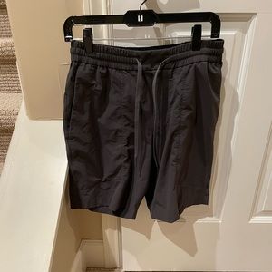 Lululemon mens bowline shorts 8 inch inseam